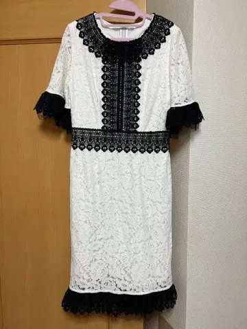 레이스 원피스 M 사이즈