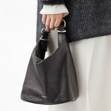 새상품급 [ 정가 8.4만 ] MEDEA/메디어 2WAY BAG 블랙