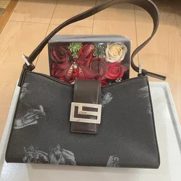 LOUVROUSE 루블루즈 핸드백 중형