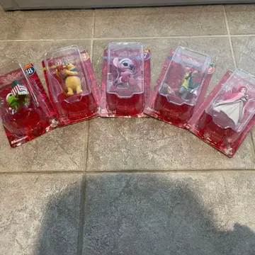 마이크 와조우스키와 푸우 오너먼트