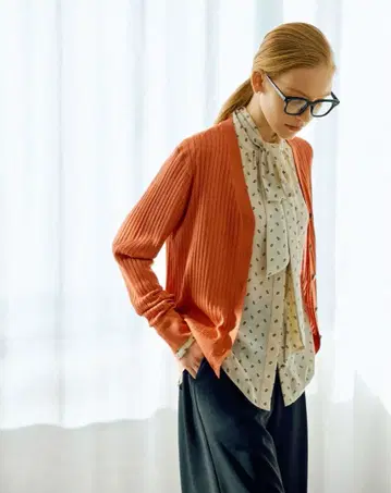 [ 미사용 새상품 ] Soeju 실크 와이드 리브 V넥 가디건