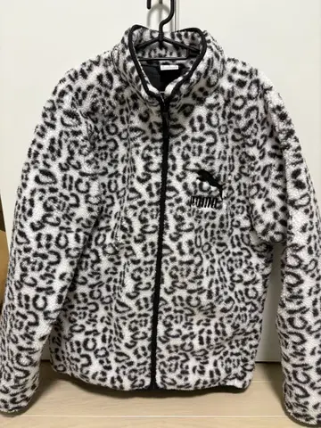 PUMA 레오파드 보아 자켓