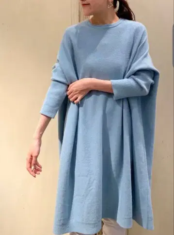 택 포함 새상품 비어즐리 BIG 니트 크루 정가 24,200