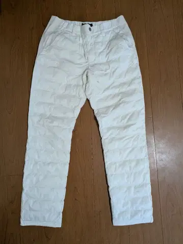 화이트 퀼팅 팬츠 남성용