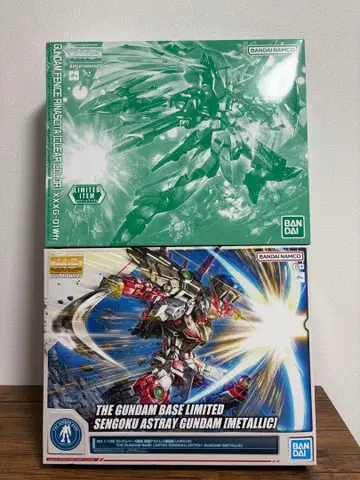 MG 전국 아스트레이 건담 & 건담 페니체 리나시타 클리어 컬러