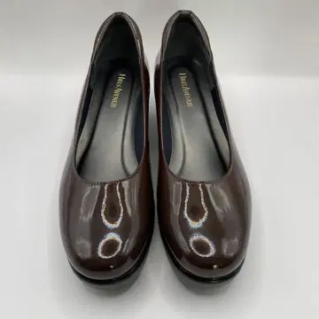 미사용급 힐즈 아베뉴 통굽 펌프스 24.5cm 초콜릿 브라운