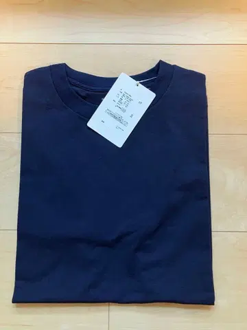 골드윈 주주 우대 뉴트럴 웍스 T셔츠 L 사이즈