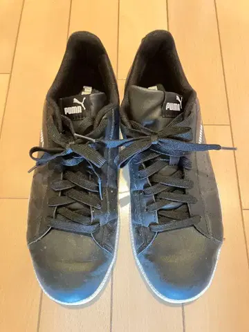 PUMA 블랙 스니커즈