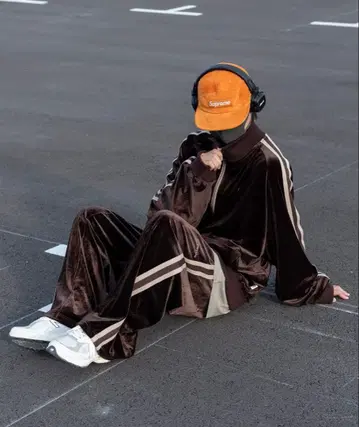 Pershura 벨벳 자켓 브라운