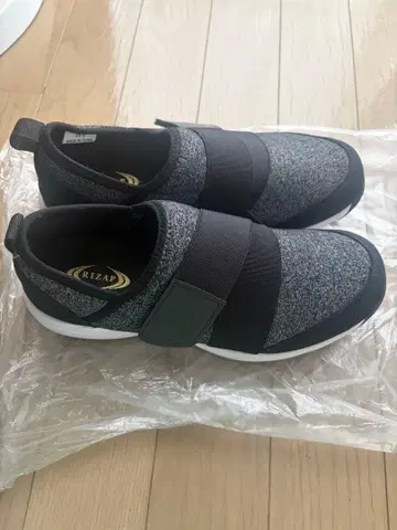 RIZAP 스트랩 스니커즈 23.5cm 블랙/그레이