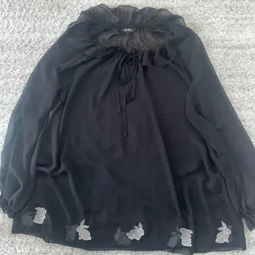 핑크하우스 PINK HOUSE 토끼 아플리케 프릴 칼라 쉬폰