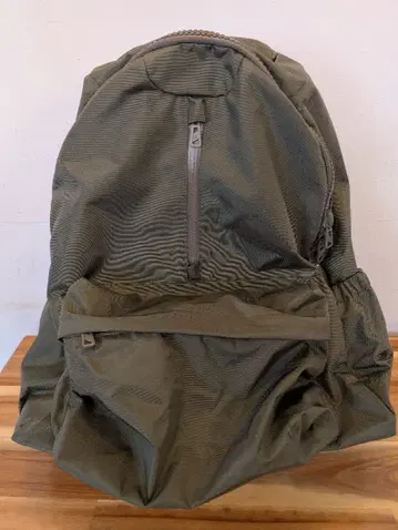 F/CE. 올리브 그린 백팩 F/CE.