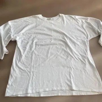 APSTUDIO 화이트 긴팔 T셔츠