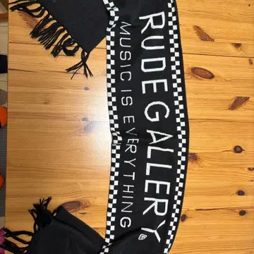 RUDE GALLERY 롱 머플러