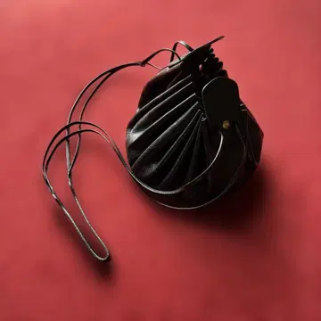 일비종떼 복조리 숄더 크로스백