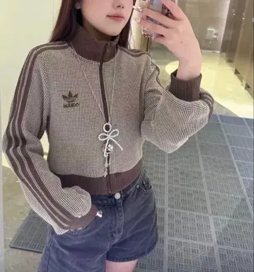 아디다스 크롭 트랙 탑 저지 와플 니트 L 사이즈