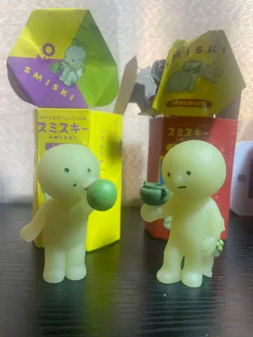 SMISKI 피규어 2체 세트