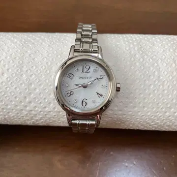 Wicca 실버 아날로그 쿼츠 손목시계