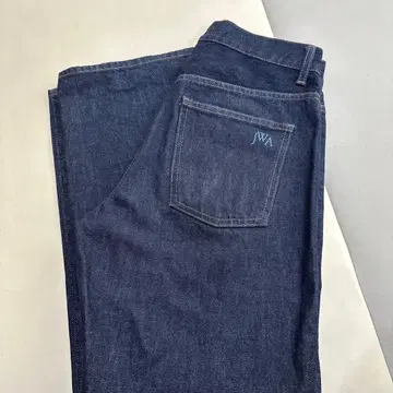 JW ANDERSON x UNIQLO 스트레이트 데님 25