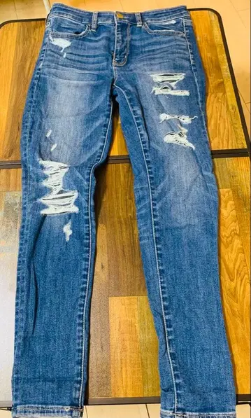 American EAGLE 데미지 가공 스키니 청바지