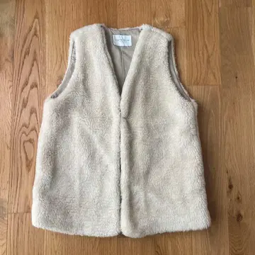 유나이티드 애로우즈 A DAY IN THE LIFE 인조 모피 베스트