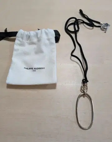 PHILIPPE AUDIBERT 오벌 펜던트 코드 목걸이