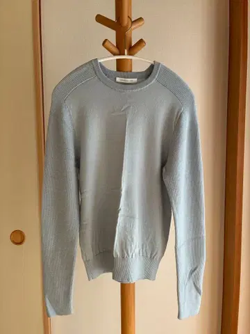 GALERIE VIE 라이트 블루 긴팔 니트