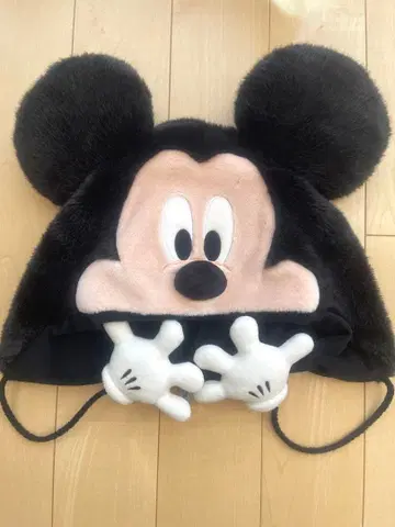 디즈니 미키마우스 귀 달린 퍼 모자 팬캡