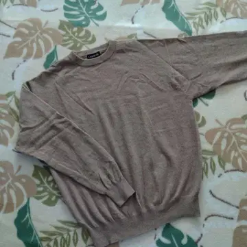 캐시미어 100% 크루넥 니트