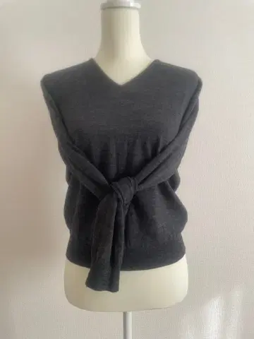 존스메들리 다크 그레이 V넥