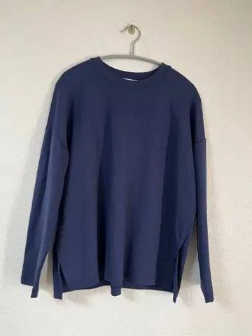 YONFA 네이비 긴팔 T셔츠