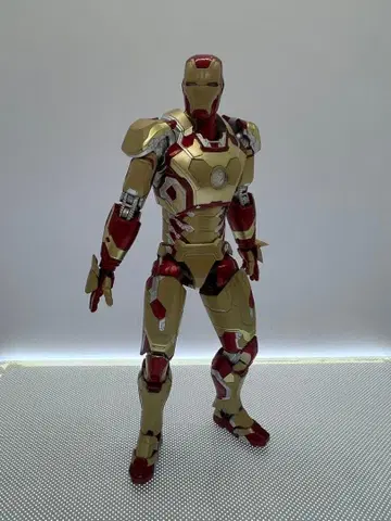 S.H. 피규아트 아이언맨 Mark 42