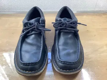 Clarks 네이비 가죽 캐주얼 슈즈