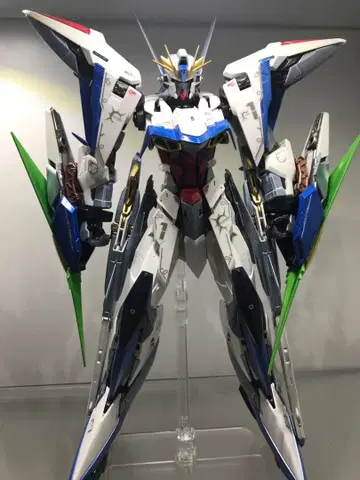 [ 완성품 도색 완료 ] MG 이클립스 건담 건담 프라모델 완성품