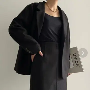 NEUNA 울 터치 테일러드 자켓