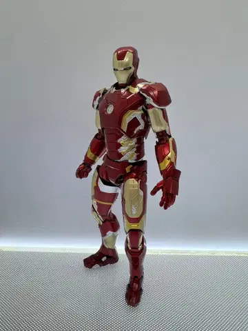S.H. 피규아트 아이언맨 Mark 43