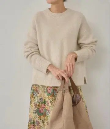 미사용급 비어즐리 야크 크루넥 니트 정가 33,000