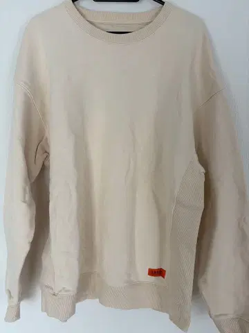 UNIVERSAL OVERALL 베이지 트레이닝복