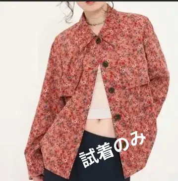TINA:JOJUN 꽃무늬 코듀로이 자켓 시착만 한 상품