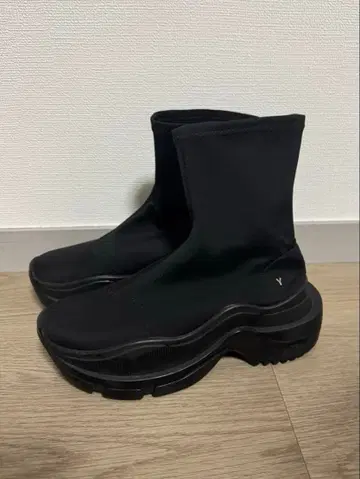 YELLO Black Single 스니커즈 쇼트 부츠 S