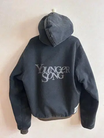 Younger Song 후드 부착 블랙 자켓