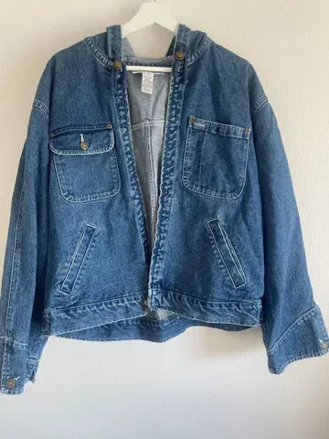 후드 부착 데님 자켓 구제 의류