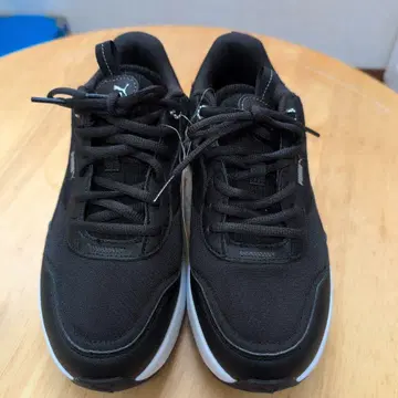 푸마 스니커즈 런테임드 플랫폼 리젠트 로맨스 미사용