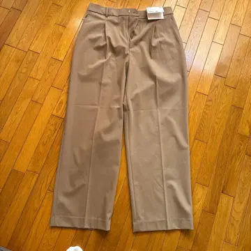 유니클로 턱 와이드 팬츠 XL 베이지