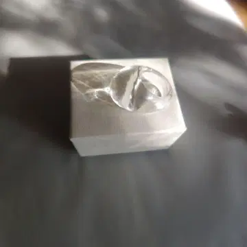 수정 반지 yasuhide ono