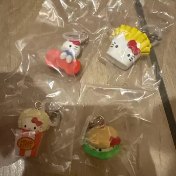 헬로키티 아메리칸 디자인 메지루시 액세서리 4개 세트