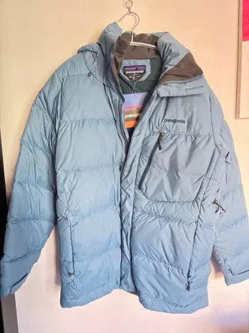 미사용 새상품 patagonia 다운 자켓 XS 라이트 블루