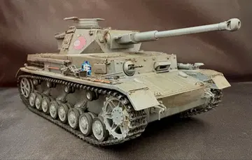 1/35 4호 전차 D형 개 완성품