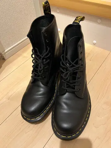 닥터마틴 부츠 AirWair 탭