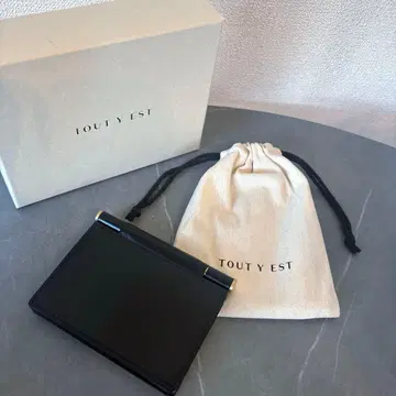 TOUT Y EST 포멜 명함지갑 블랙